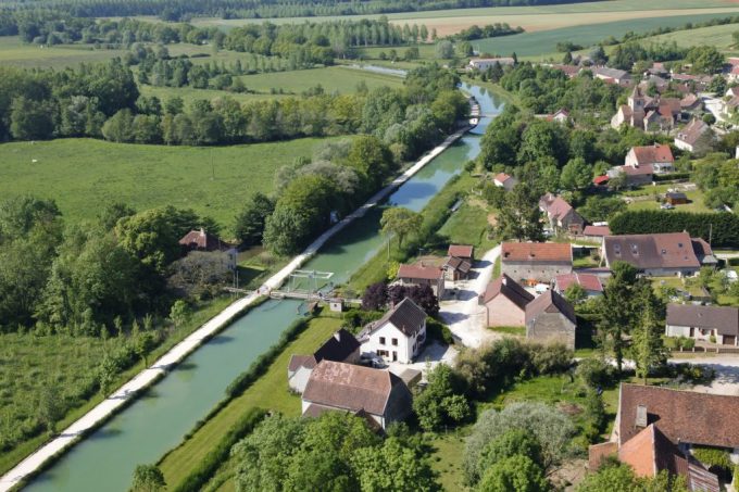 Canal entre Champagne et Bourgogne