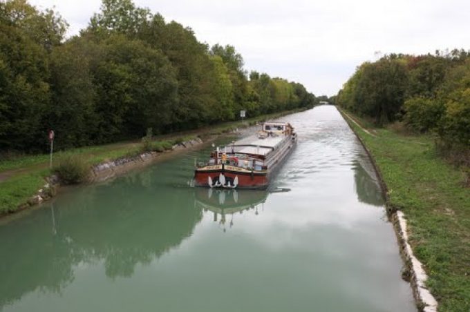 Canal de l'Aisne à la Marne