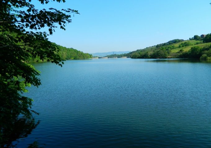 Lac de barrage de Soulage